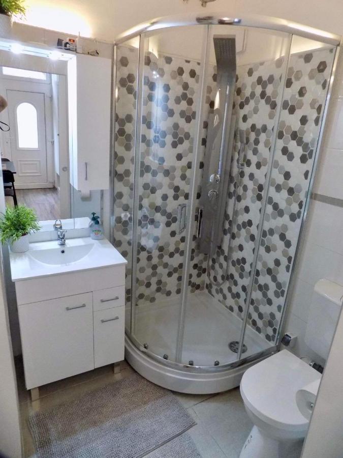 Leo22 Apartman Budapest Esterno foto